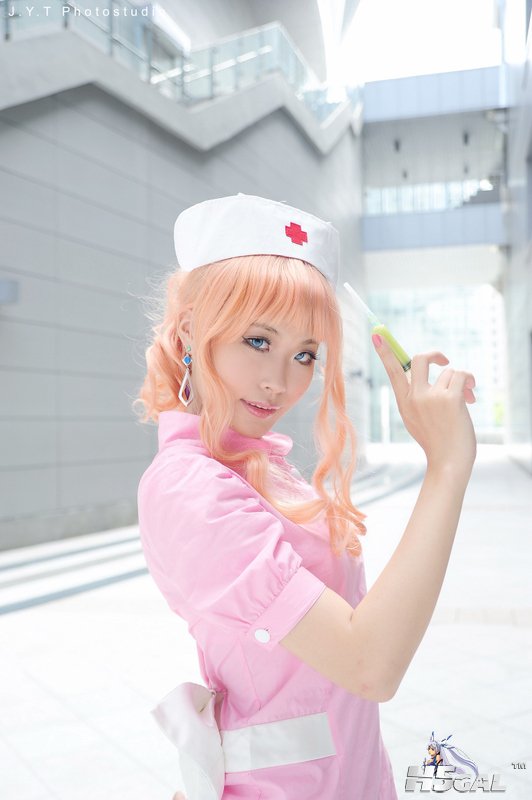 Sheryl_Nome_Nurse_Cosplay005.jpg