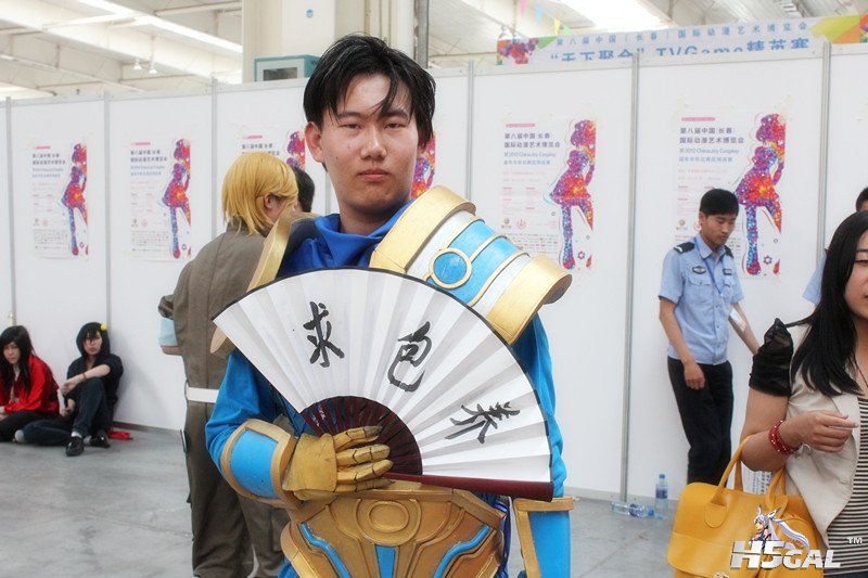 据说伦哥求包养.jpg
