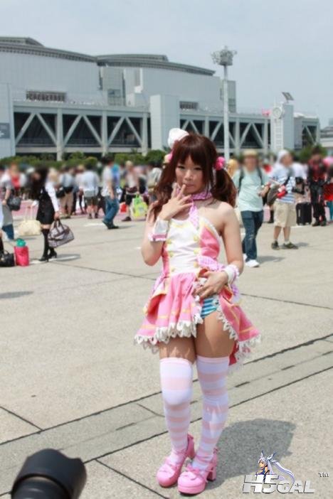 149792__468x_c82-cosplay-day-3-1-065.jpg