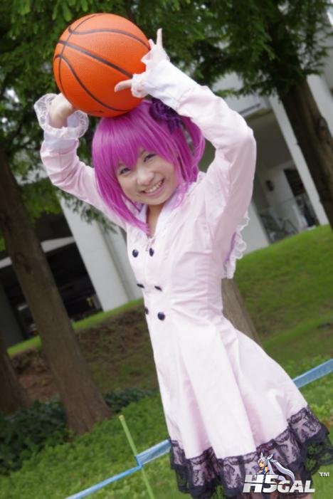 149804__468x_c82-cosplay-day-3-1-077.jpg