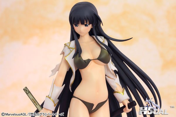FIGURE-000053_06.jpg