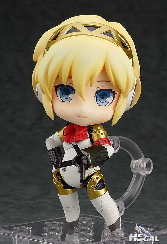FIGURE-003490_02.jpg