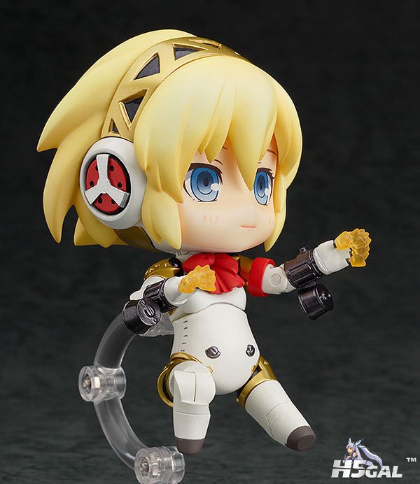 FIGURE-003490_03.jpg