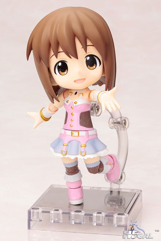 FIGURE-003629_01.jpg