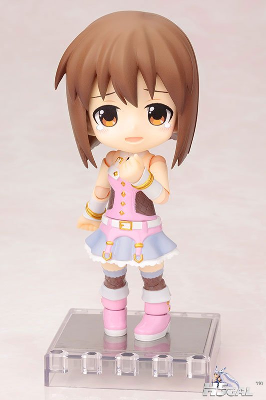 FIGURE-003629_05.jpg