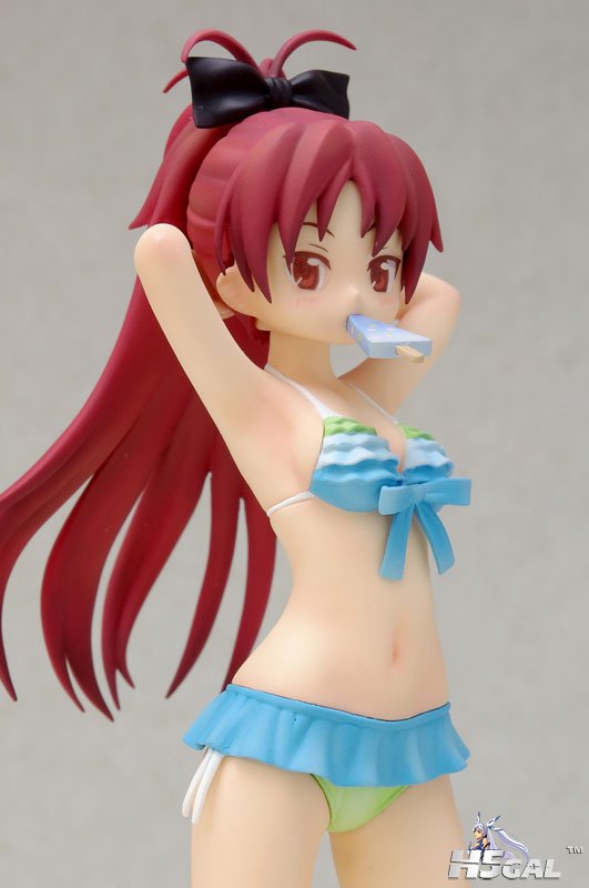 FIGURE-003633_06.jpg