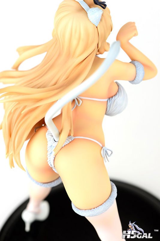 FIGURE-003534_12.jpg