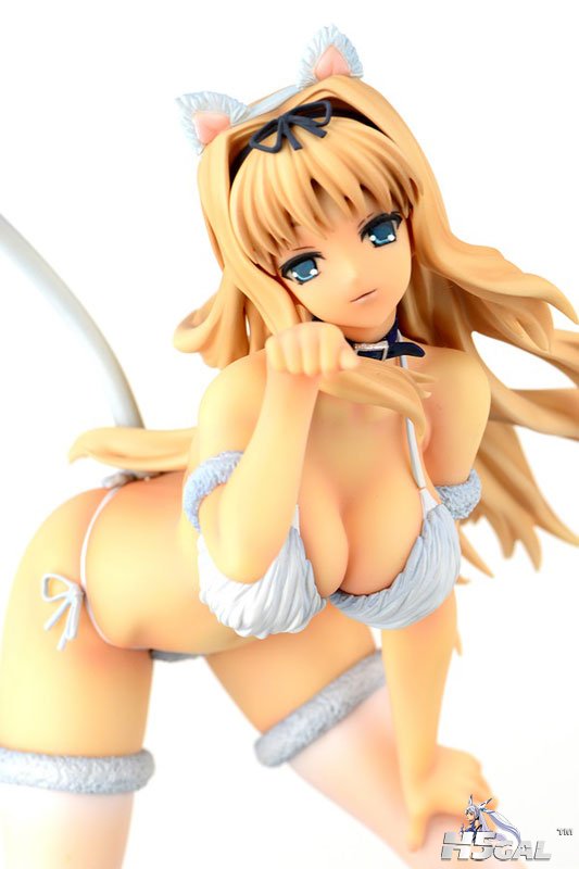 FIGURE-003534_18.jpg
